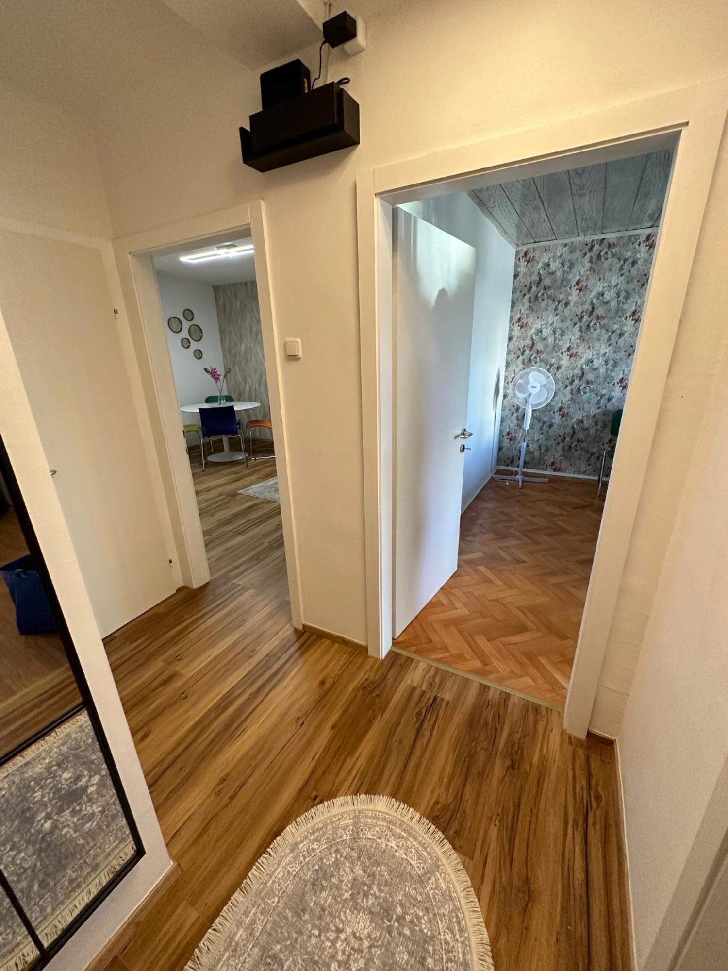 Moderne Wohnung Mit 2 Balkonen, Self Check-In, Parking Graz Exterior foto